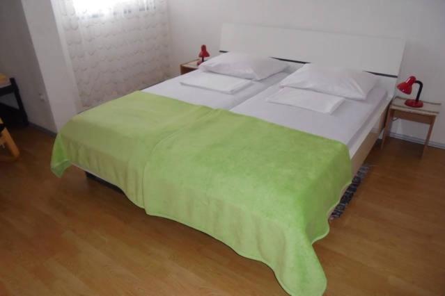 Lucia Hotel Сен Екстериор снимка