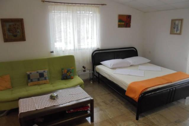 Lucia Hotel Сен Екстериор снимка